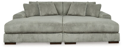 Lindyn Sectional