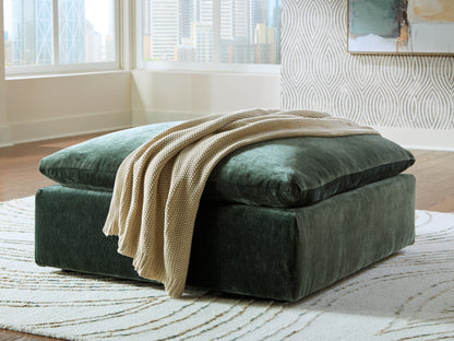 Stuart Furniture Outlet - Ashley Furniture - Carriage View Living Room - Oversized Accent Ottoman / Jade - 7800108