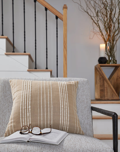 Stuart Furniture Outlet - Ashley Furniture - Benbert Pillows - Pillow (4/CS) / Tan/White - A1000958