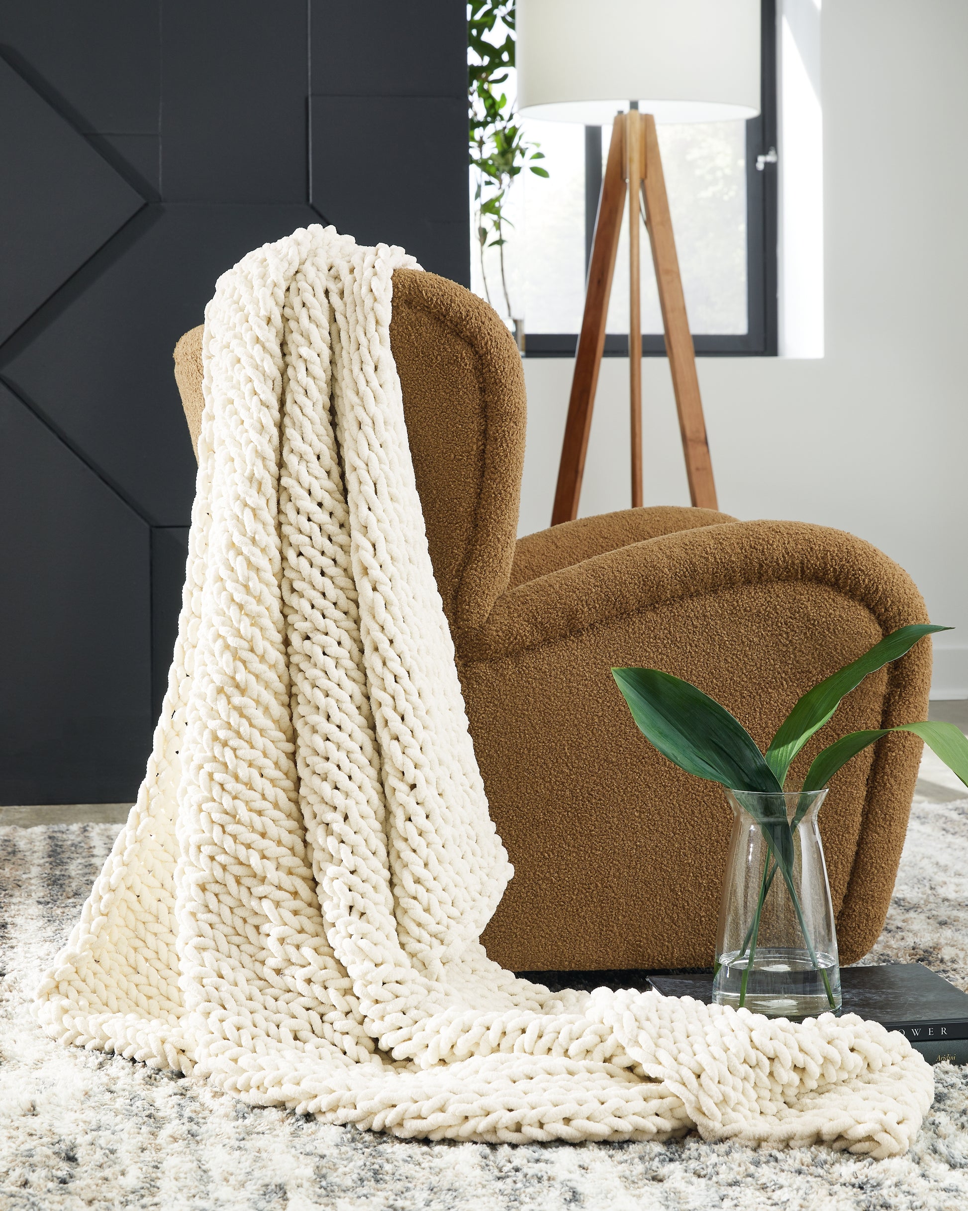 Stuart Furniture Outlet - Ashley Furniture - Chaddon Throw (Set of 3) - Throw (3/CS) / Ivory - A1001060