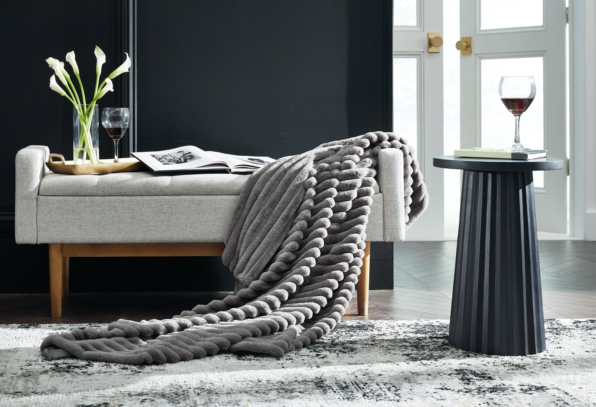 Stuart Furniture Outlet - Ashley Furniture - Alsonwell Throw (Set of 3) - Throw (3/CS) / Gray - A1001081