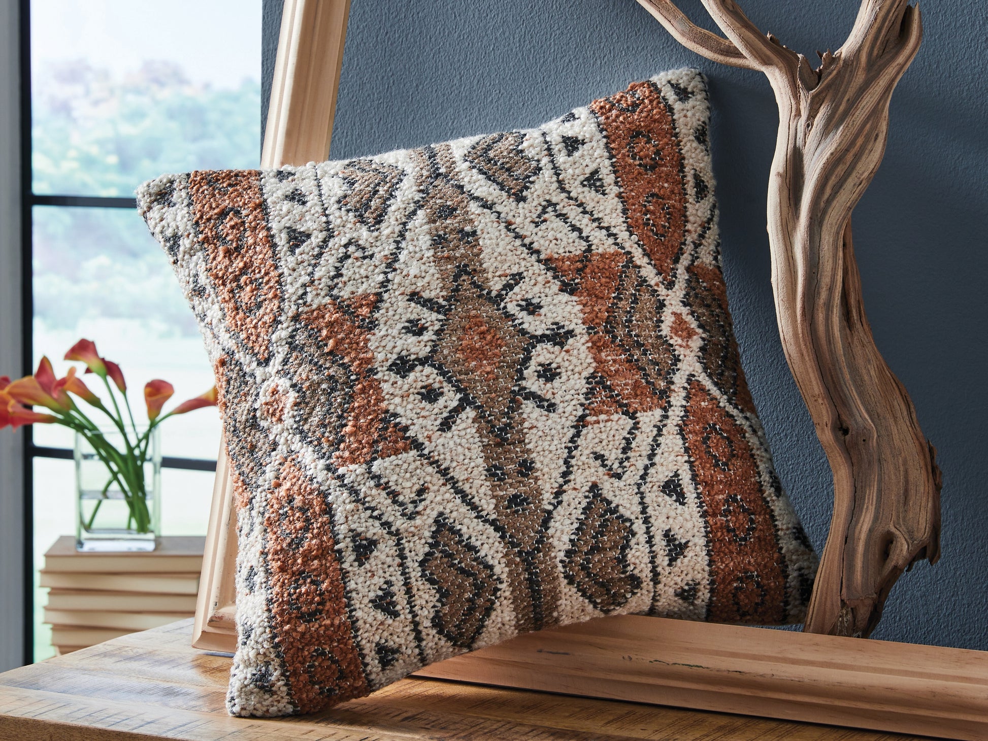 Stuart Furniture Outlet - Ashley Furniture - Kierenworth Pillows - Pillow (4/CS) / Sienna/Ivory/Black - A1001110