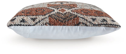 Kierenworth Pillows
