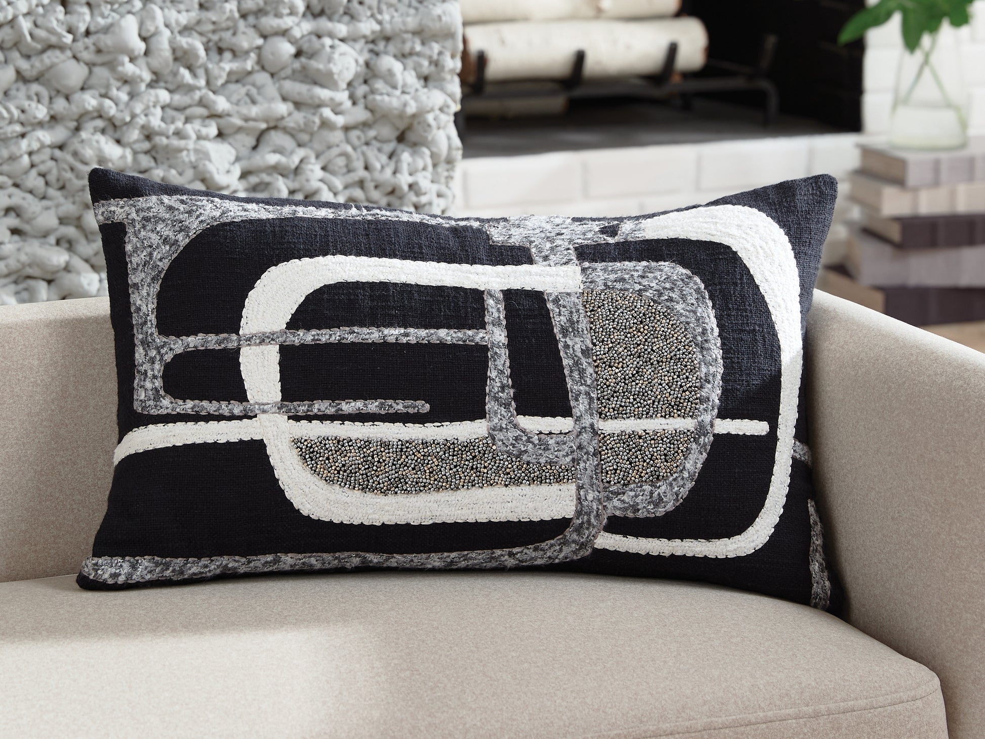 Stuart Furniture Outlet - Ashley Furniture - Gavrileigh Pillows - Pillow (4/CS) / Black/Gray/Ivory - A1001113