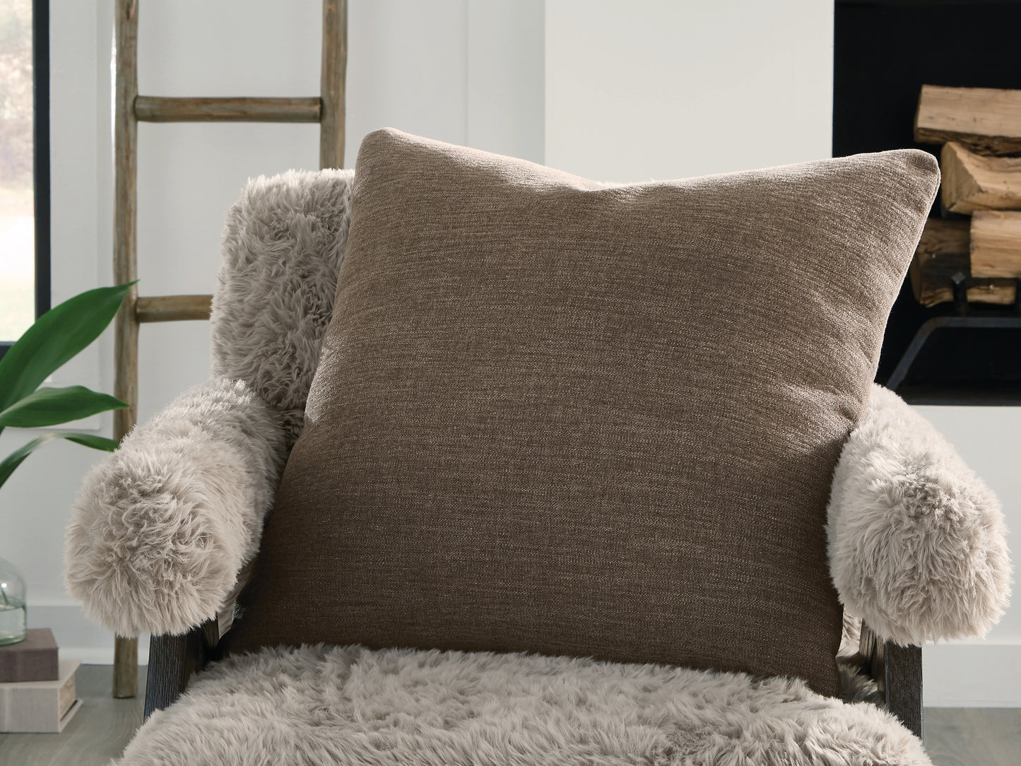 Stuart Furniture Outlet - Ashley Furniture - Brockbert Pillows - Pillow (4/CS) / Brown - A1001130