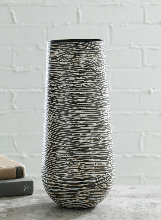 Stuart Furniture Outlet - Ashley Furniture - Fynn Vase - Vase / Antique Gray - A2000515