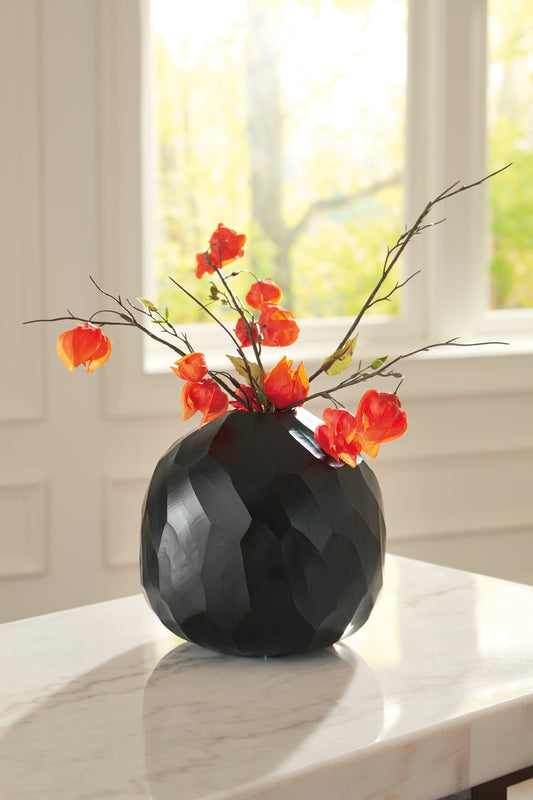 Stuart Furniture Outlet - Ashley Furniture - Ryanford Vase - Vase / Black - A2000717