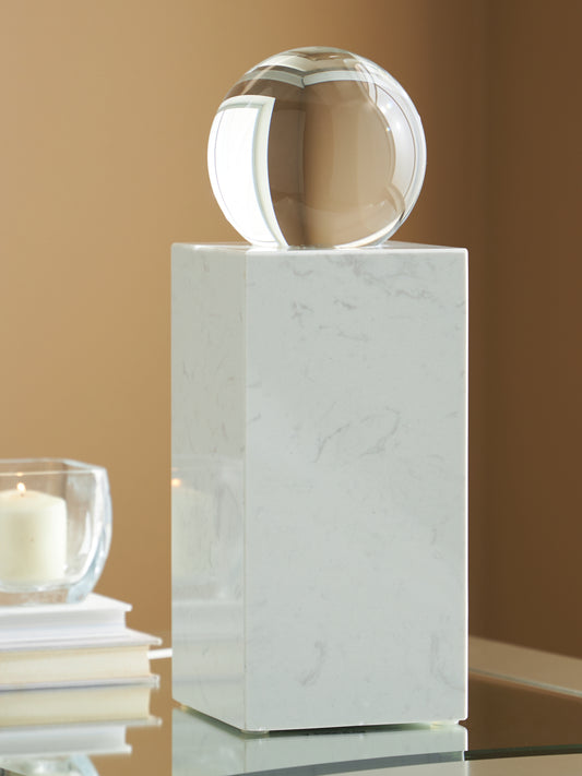 Stuart Furniture Outlet - Ashley Furniture - Sellner Sculpture - Sculpture / Clear/White - A2000778