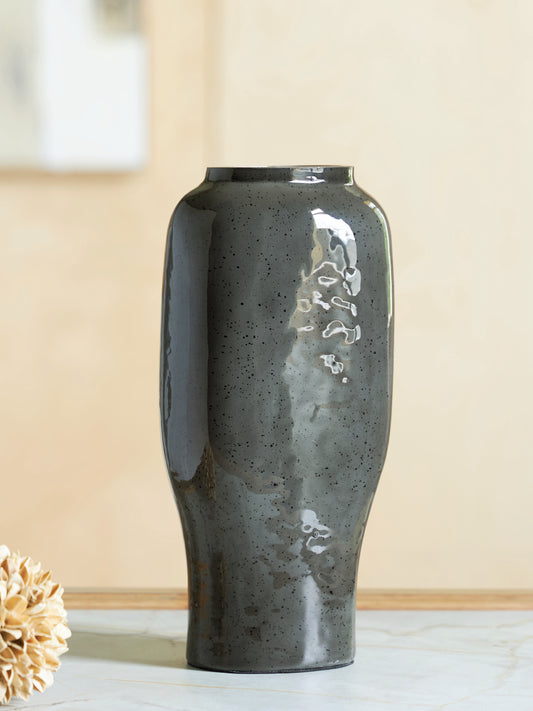 Stuart Furniture Outlet - Ashley Furniture - Kierlain Vase - Vase / Gray/Black - A2000808