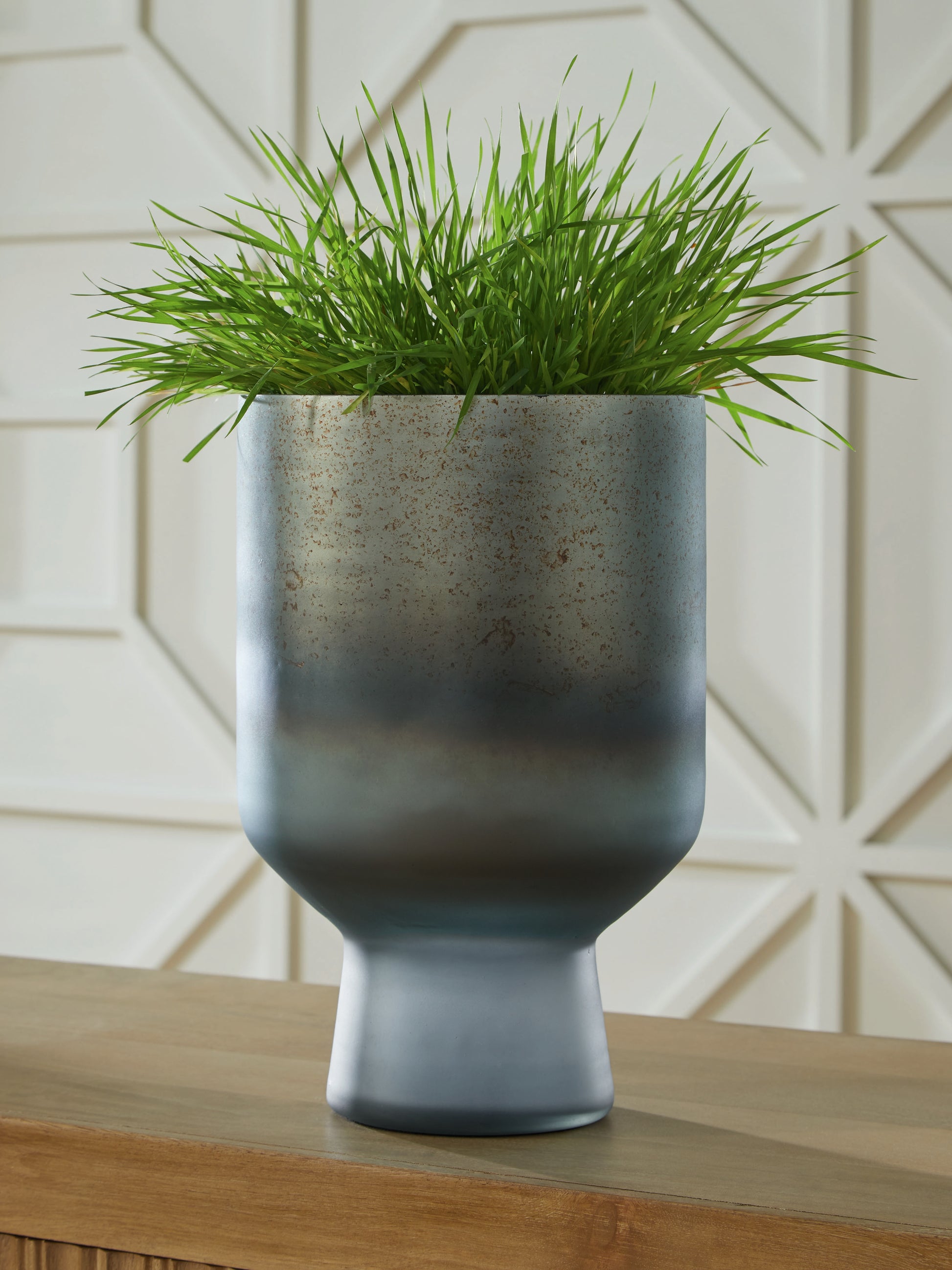Stuart Furniture Outlet - Ashley Furniture - Pennmore Vase - Vase / Antique Blue - A2000813