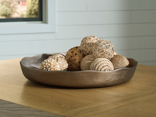 Stuart Furniture Outlet - Ashley Furniture - Wallmen Tray - Tray / Champagne Gold Finish - A2000817