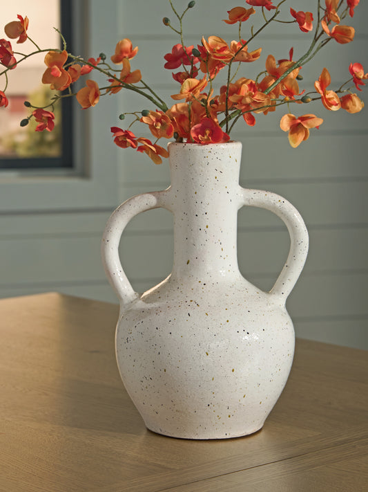 Stuart Furniture Outlet - Ashley Furniture - Dallinworth Vase - Vase / White/Black - A2000831