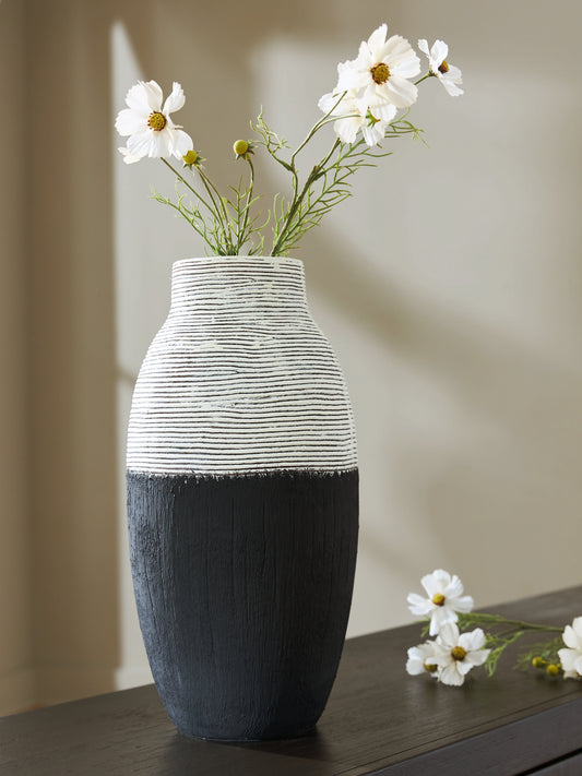 Stuart Furniture Outlet - Ashley Furniture - Girtha Vase - Vase / Antique White/Black - A2000877