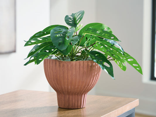 Stuart Furniture Outlet - Ashley Furniture - Orban Vase - Vase - A2000886