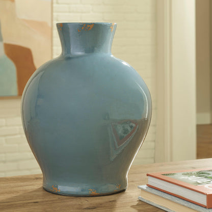 Stuart Furniture Outlet - Ashley Furniture - Giliburgh Vase - Vase - A2000959