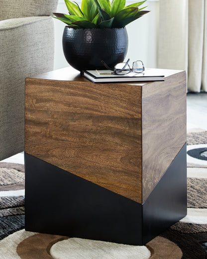 Stuart Furniture Outlet - Ashley Furniture - Trailbend Accent Table - Accent Table / Brown/Gunmetal - A4000311