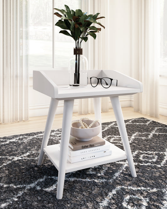 Stuart Furniture Outlet - Ashley Furniture - Blariden Accent Table - Accent Table / White - A4000367