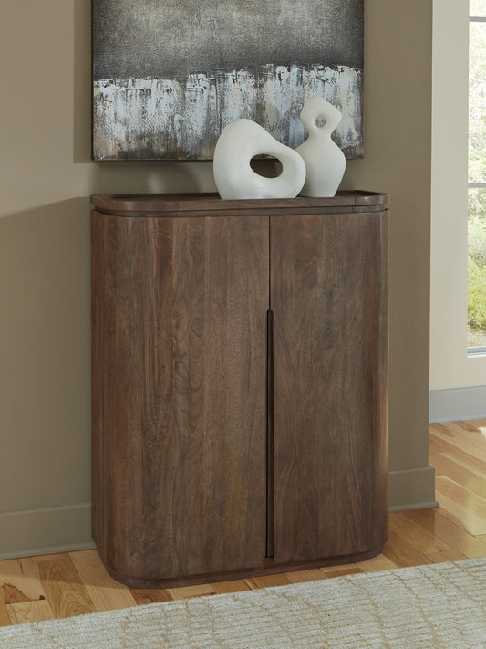 Stuart Furniture Outlet - Ashley Furniture - Landermont Bar Cabinet - Bar Cabinet / Medium Brown - A4000697