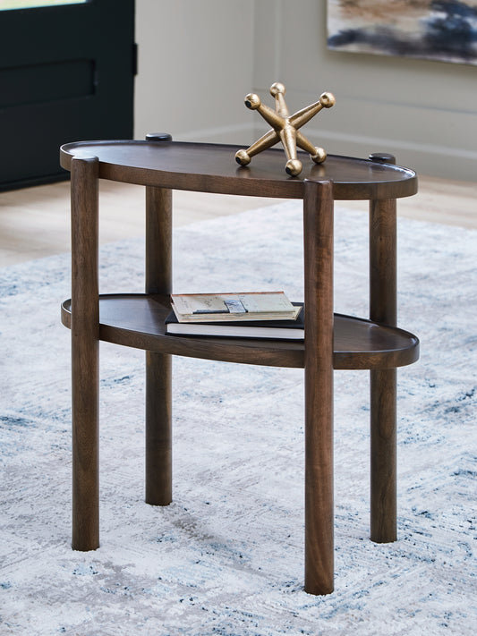 Stuart Furniture Outlet - Ashley Furniture - Wiattbury Accent Table - Accent Table - A4000714