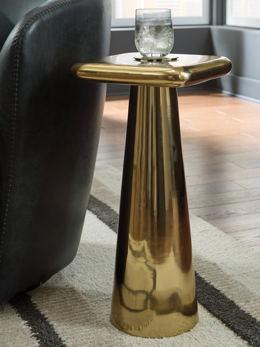 Stuart Furniture Outlet - Ashley Furniture - Dallenburg Accent Table - Accent Table / Gold Finish - A4000717