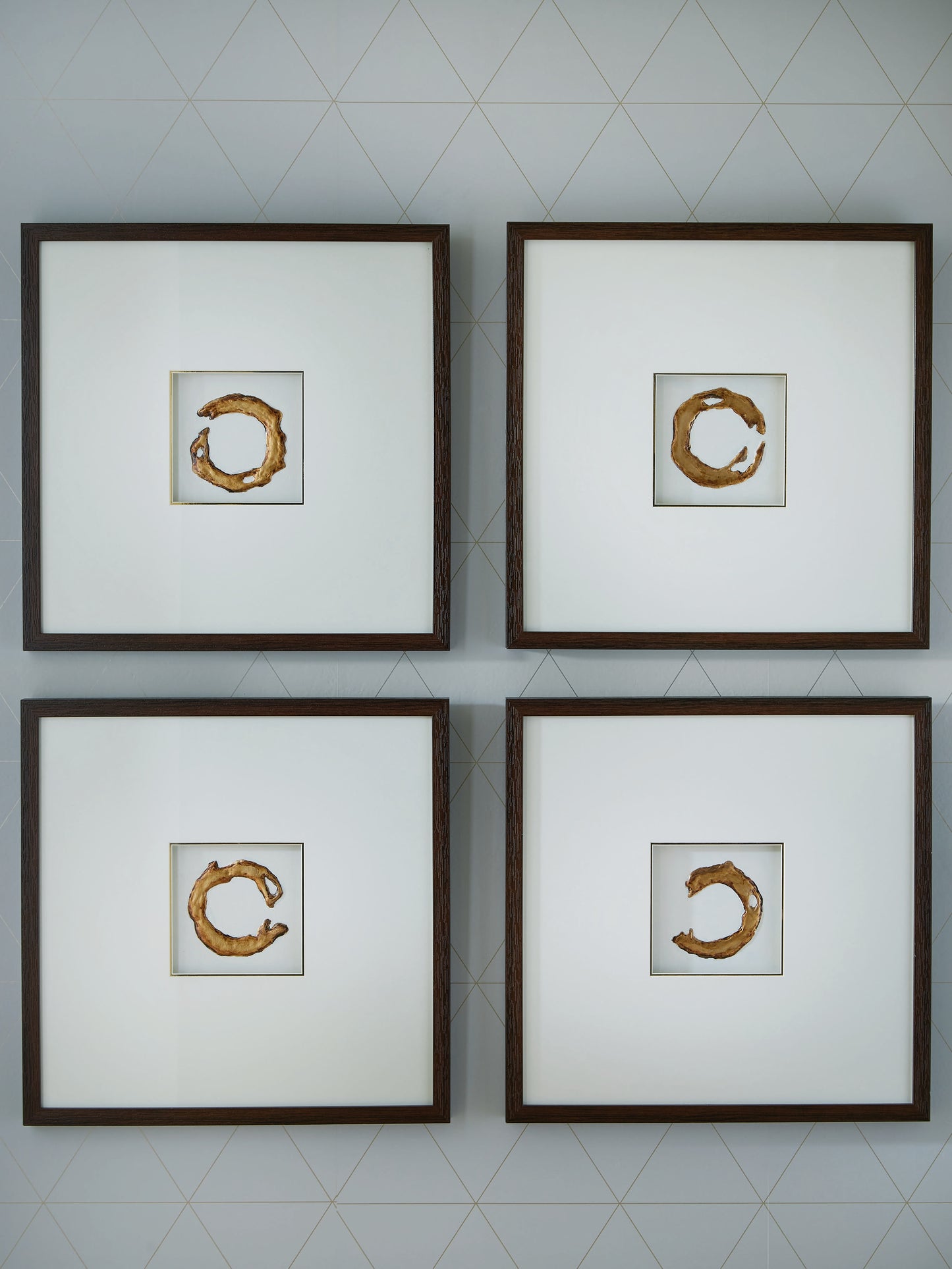 Stuart Furniture Outlet - Ashley Furniture - Dallbourne Wall Decor - Wall Art Set (4/CN) / White/Gold Finish - A8000491