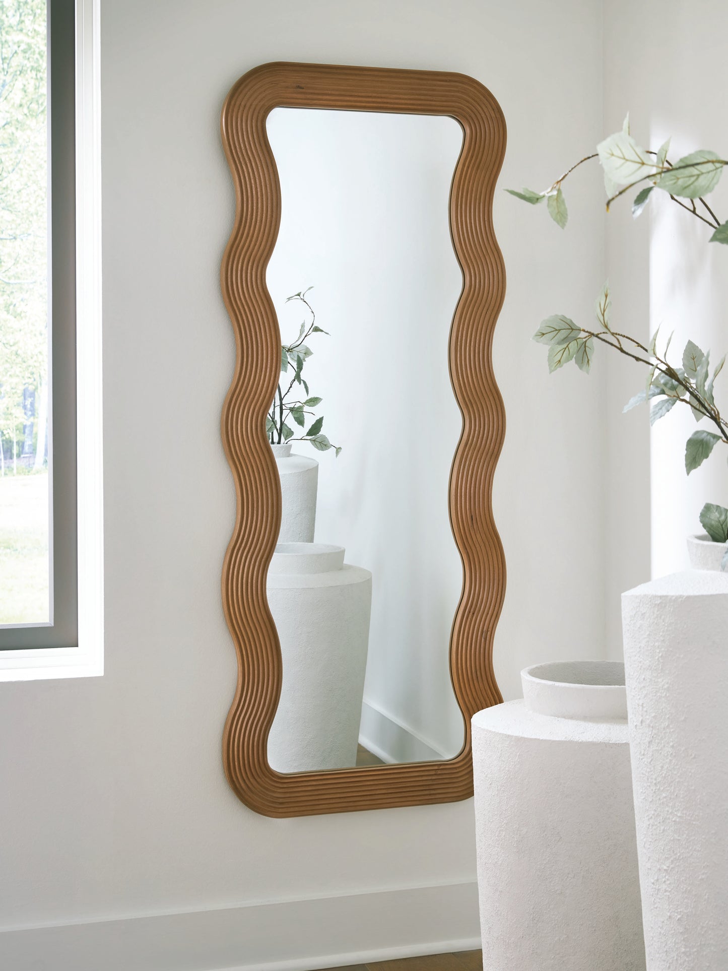Stuart Furniture Outlet - Ashley Furniture - Ellisonville Mirror - Floor Mirror / Brown - A8010413