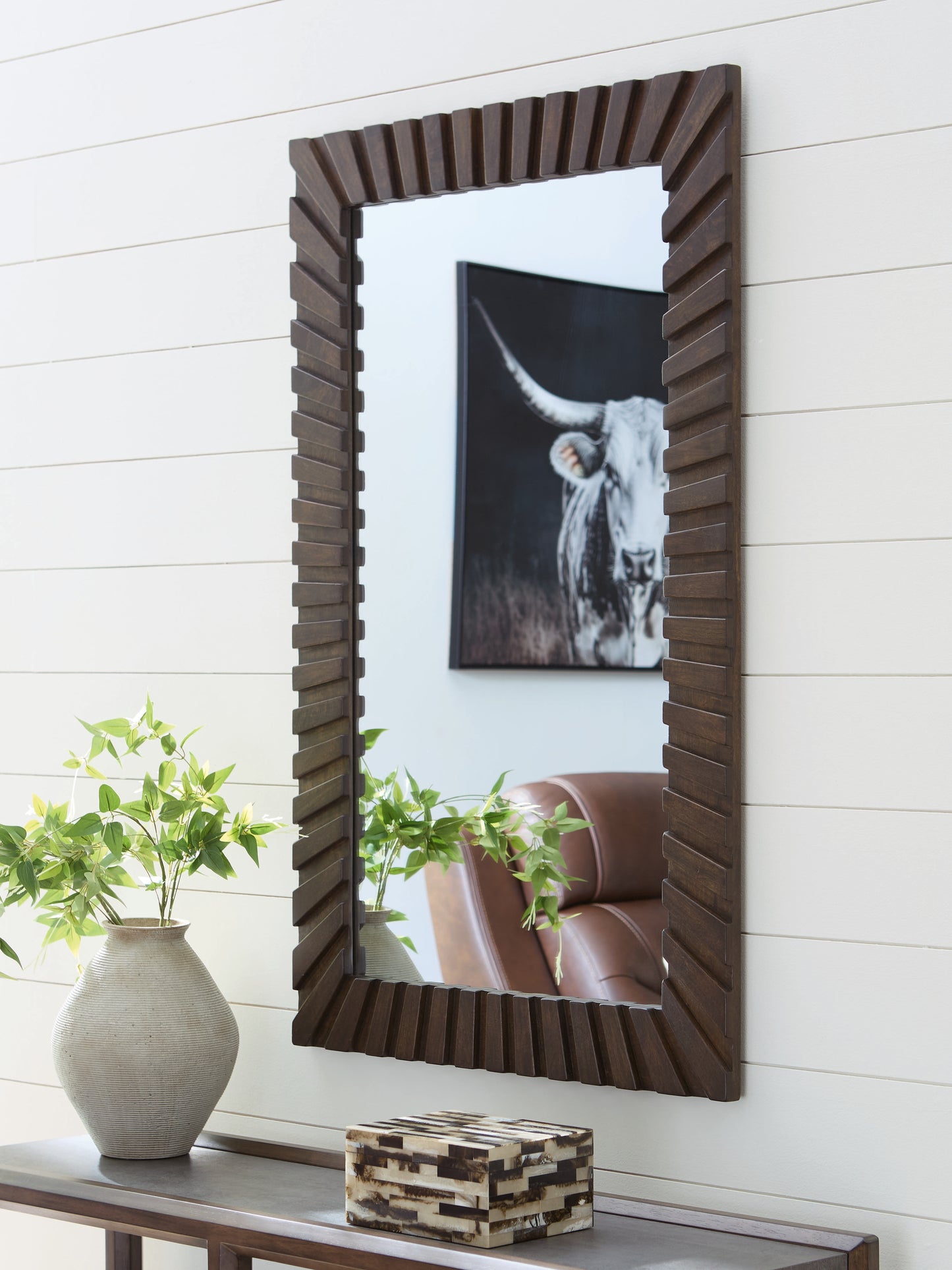Stuart Furniture Outlet - Ashley Furniture - Advin Mirror - Accent Mirror / Dark Brown - A8010428