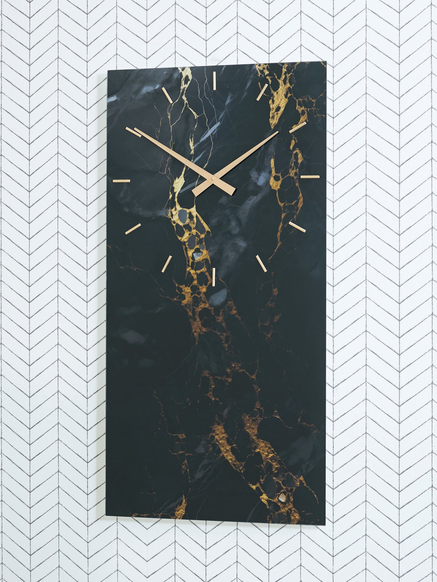 Stuart Furniture Outlet - Ashley Furniture - Teague Wall Decor - Wall Clock / Black/Gold Finish - A8010430
