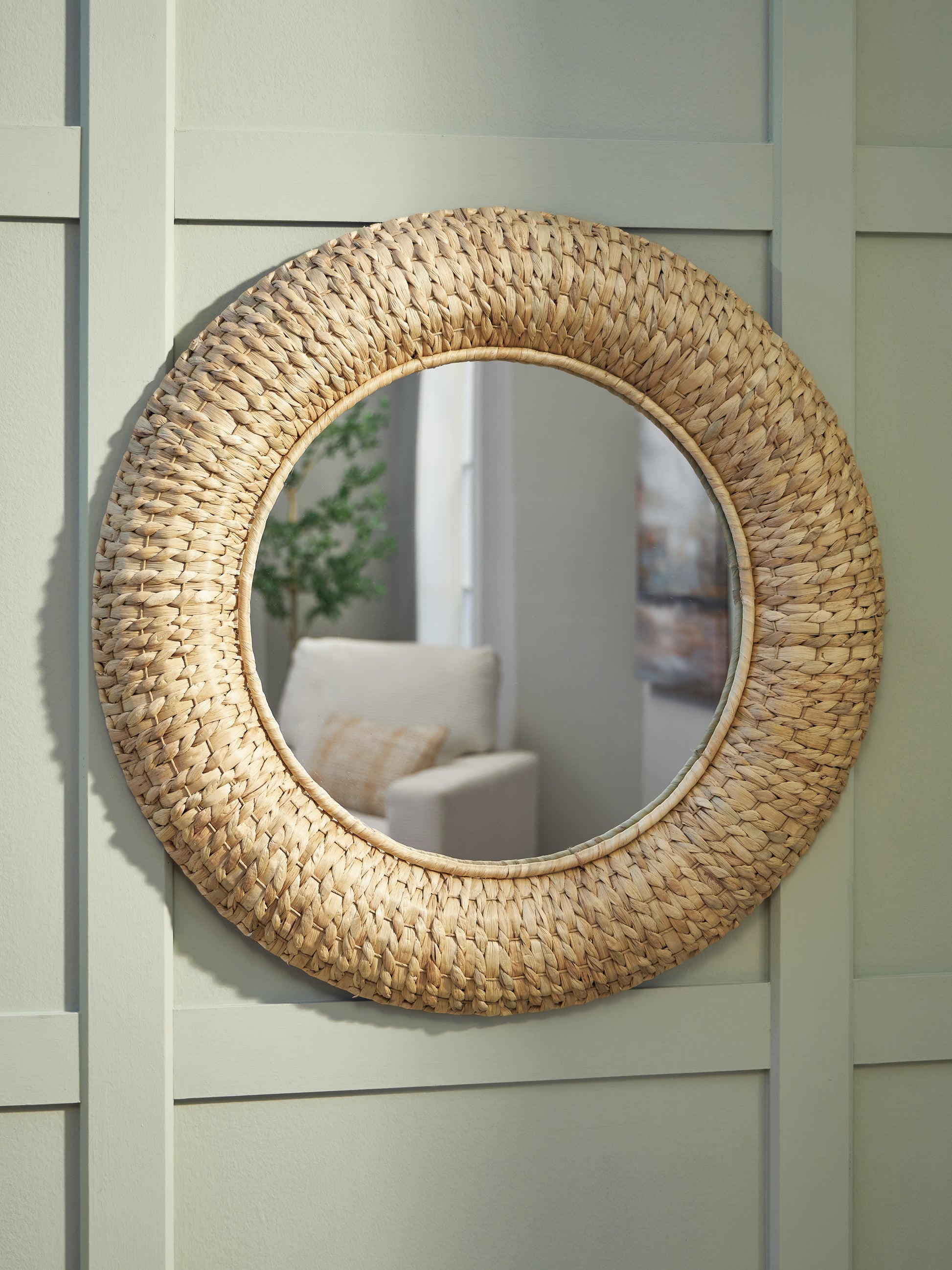Stuart Furniture Outlet - Ashley Furniture - Briggsburg Mirror - Accent Mirror / Natural - A8010437
