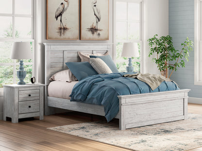 Stuart Furniture Outlet - Ashley Furniture - Makidern Bedroom - Queen Panel Bed / Whitewash - PCB1171B2