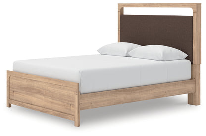 Kinlanni Bedroom