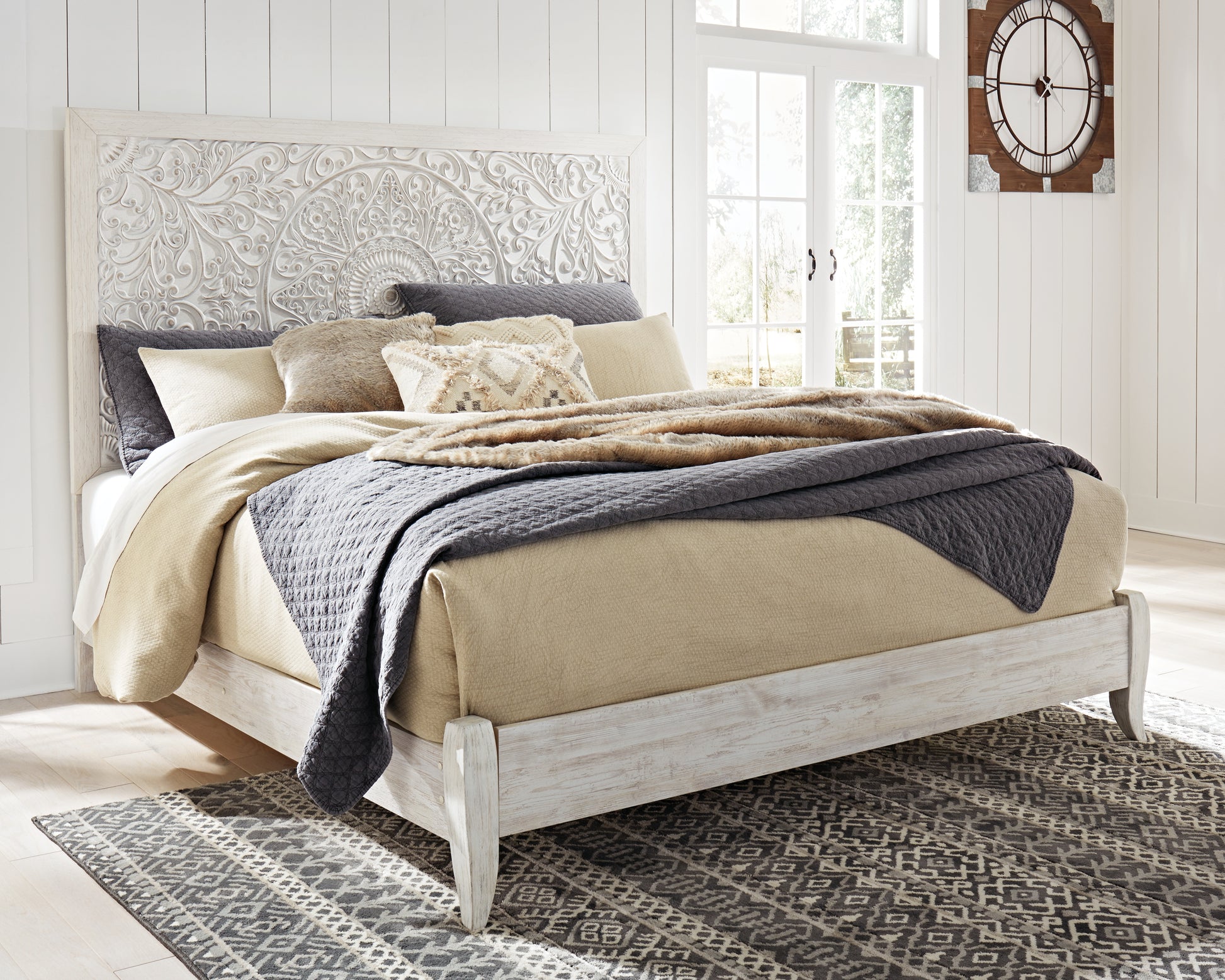 Stuart Furniture Outlet - Ashley Furniture - Paxberry Bedroom - King Panel Bed / Whitewash - B181B10