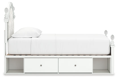 Kozlani Bedroom