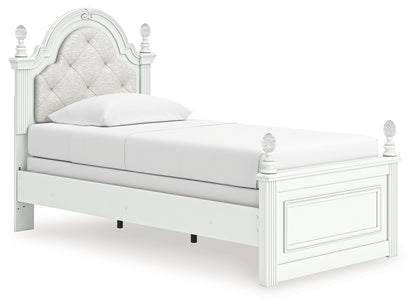 Kozlani Bedroom