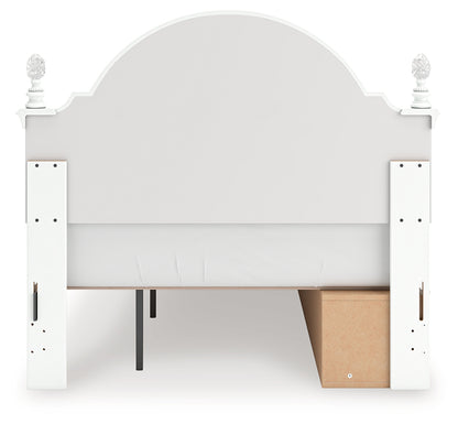 Kozlani Bedroom