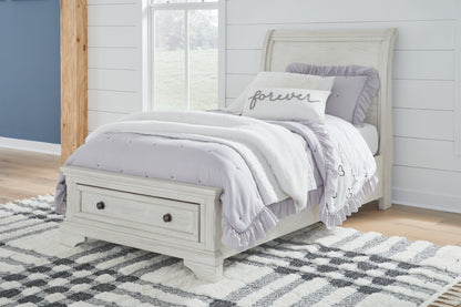 Stuart Furniture Outlet - Ashley Furniture - Robbinsdale Bedroom - Twin Sleigh Storage Bed / Antique White - B742B12