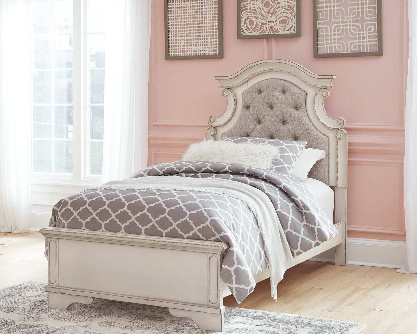 Stuart Furniture Outlet - Ashley Furniture - Realyn Bedroom - Twin Panel Bed / Chipped White - B743B13