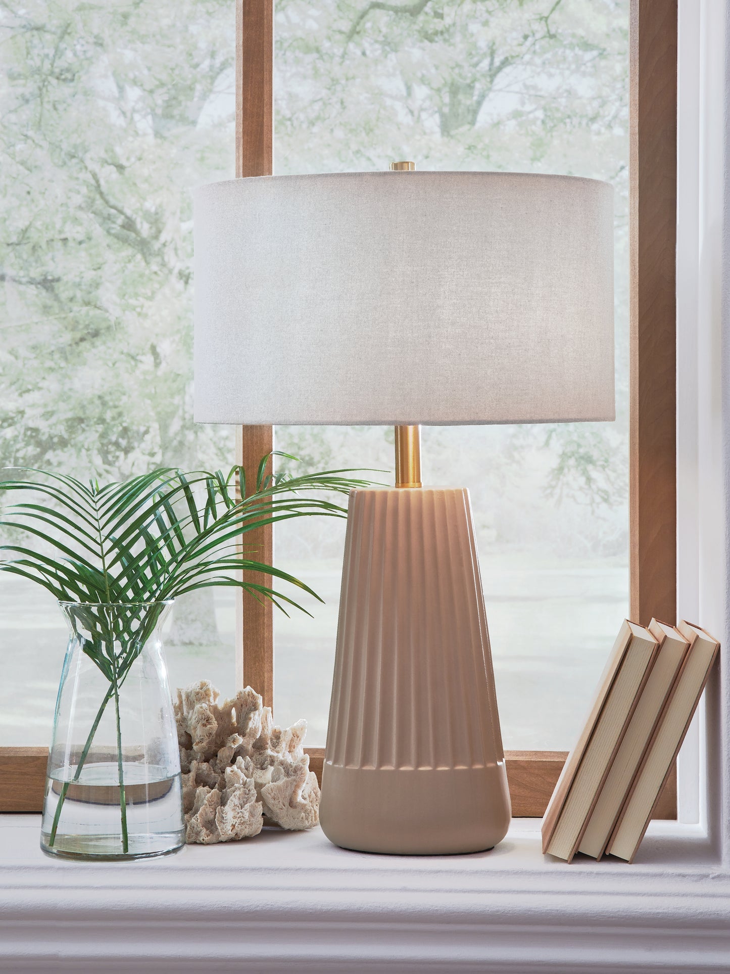 Stuart Furniture Outlet - Ashley Furniture - Dellner Lighting - Ceramic Table Lamp (1/CN) - L100854