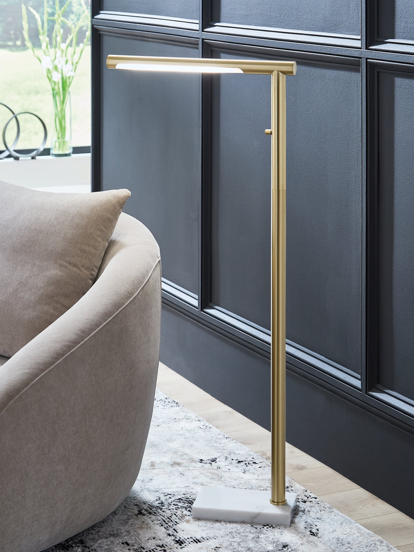 Stuart Furniture Outlet - Ashley Furniture - Santiford Lighting - Metal Floor Lamp (1/CN) - L206121