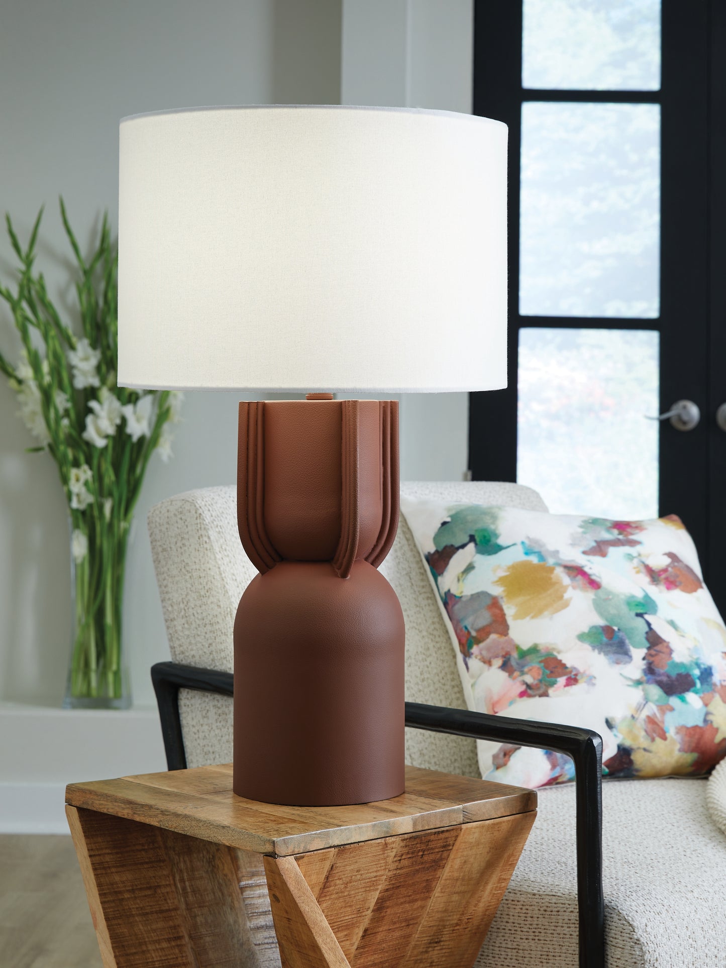 Stuart Furniture Outlet - Ashley Furniture - Rowandale Lighting - Metal Table Lamp (1/CN) / Brick Red - L207534