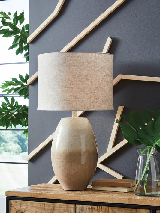 Stuart Furniture Outlet - Ashley Furniture - Linas Lighting - Metal Table Lamp (1/CN) / Cream/Beige - L207594