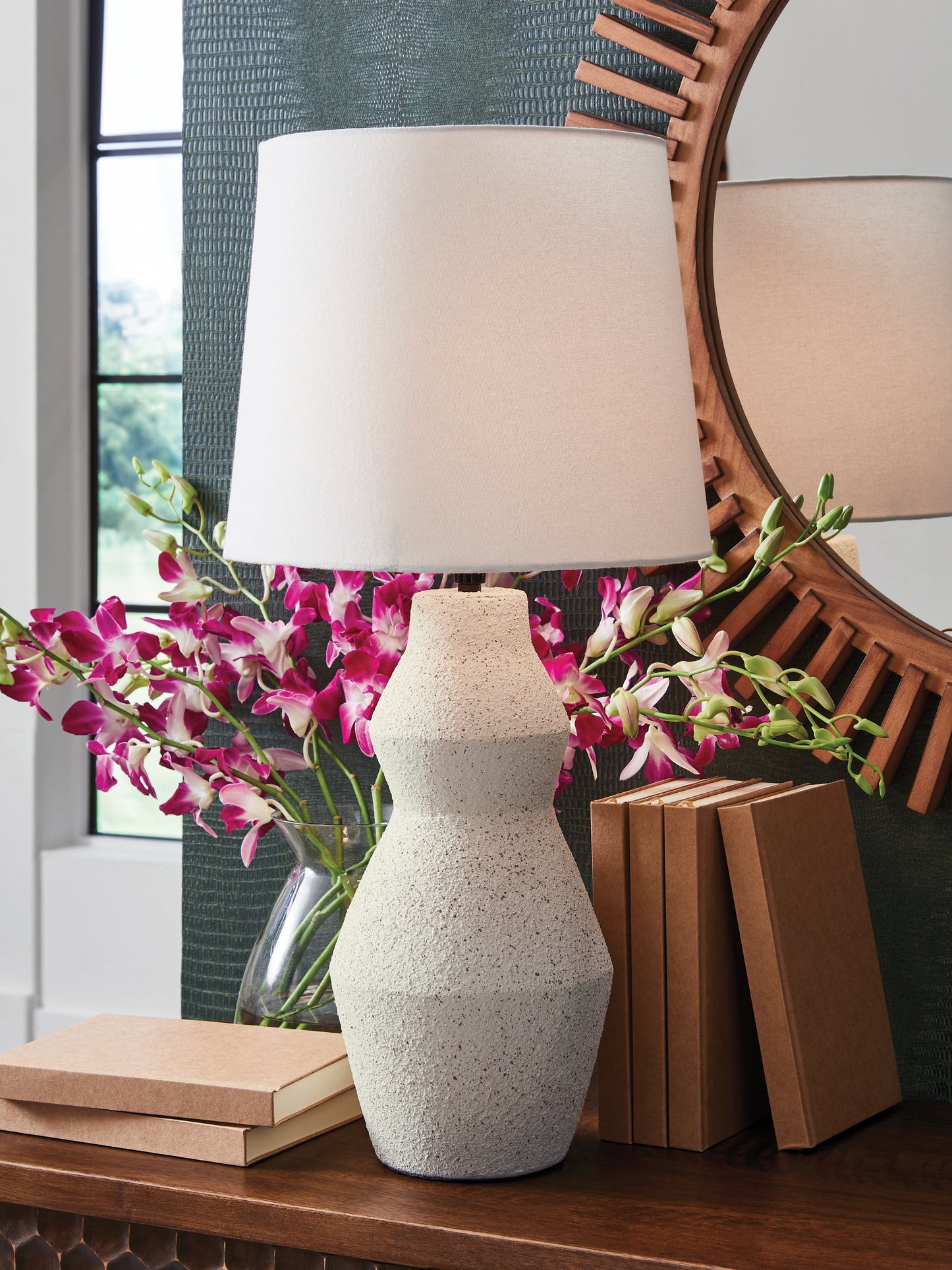 Stuart Furniture Outlet - Ashley Furniture - Dawthorne Lighting - Paper Table Lamp (1/CN) / Cream - L236034