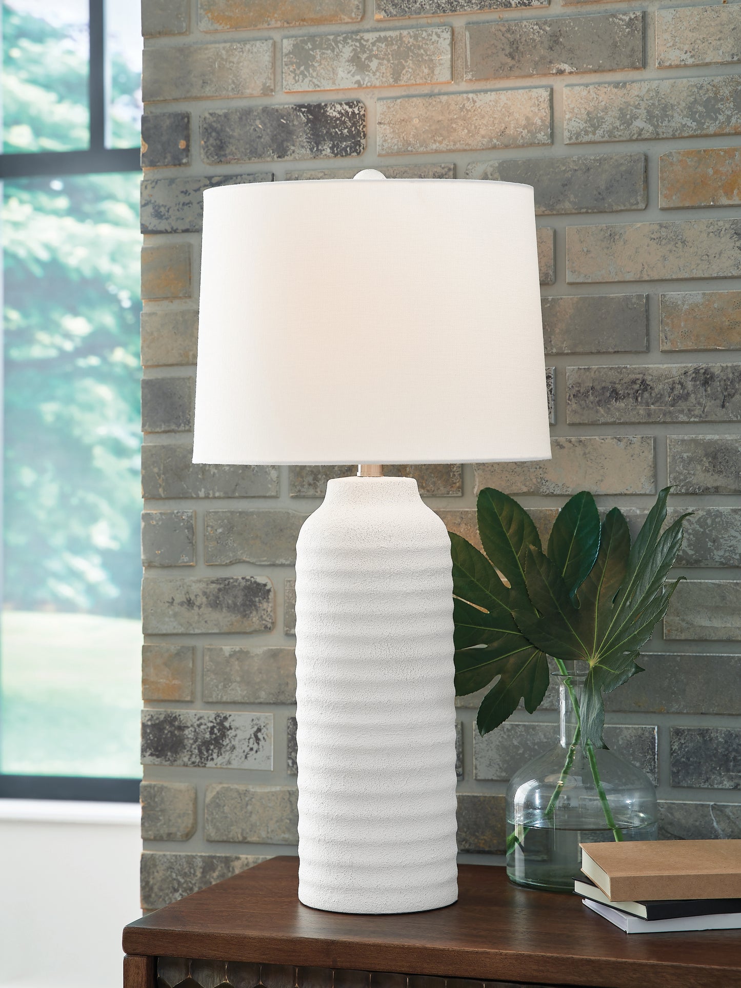 Stuart Furniture Outlet - Ashley Furniture - Vauville Lighting - Poly Table Lamp (Set of 2) - L243674