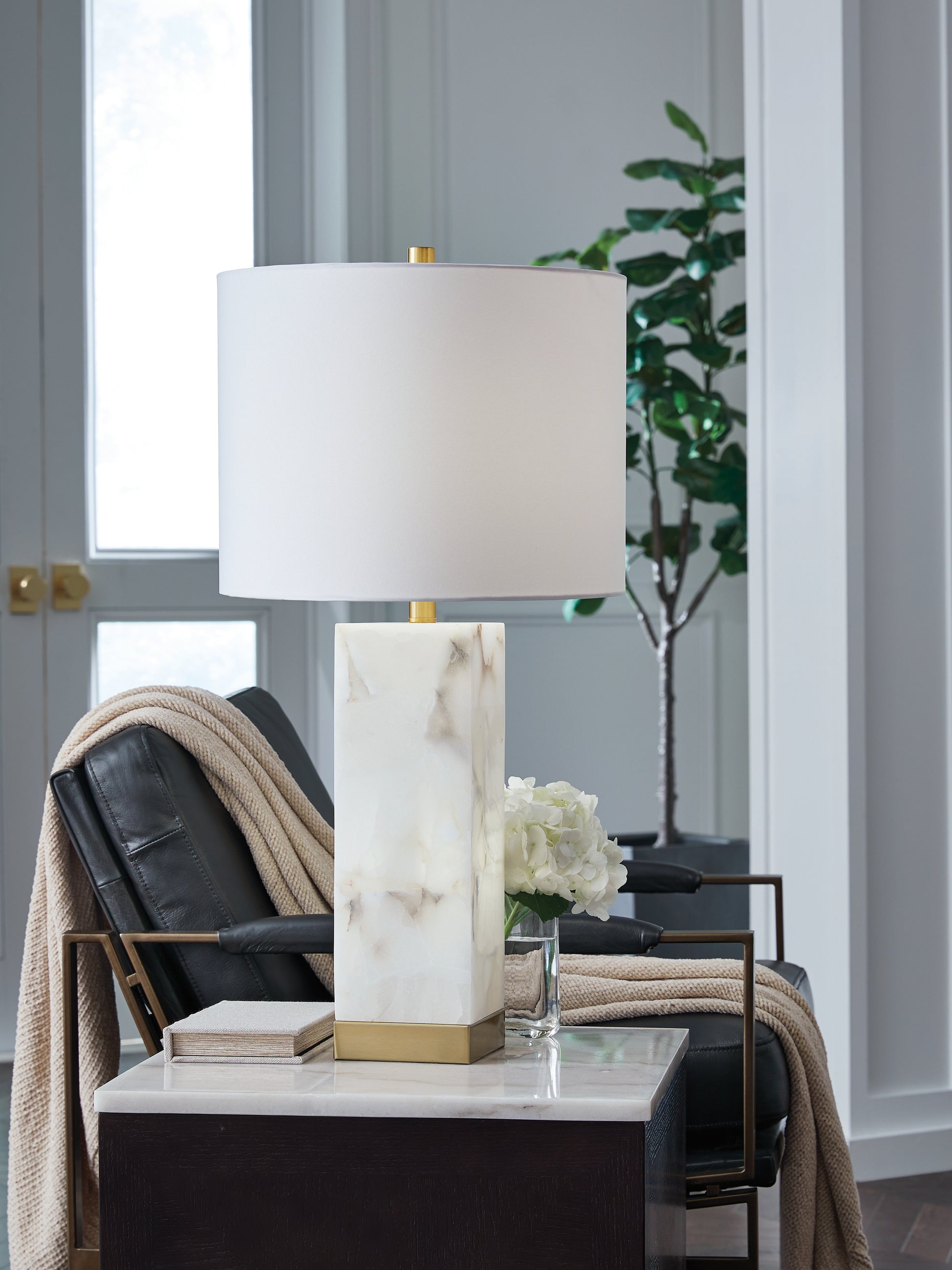 Stuart Furniture Outlet - Ashley Furniture - Linderfield Lighting - Alabaster Table Lamp (1/CN) / White/Gold Finish - L429094