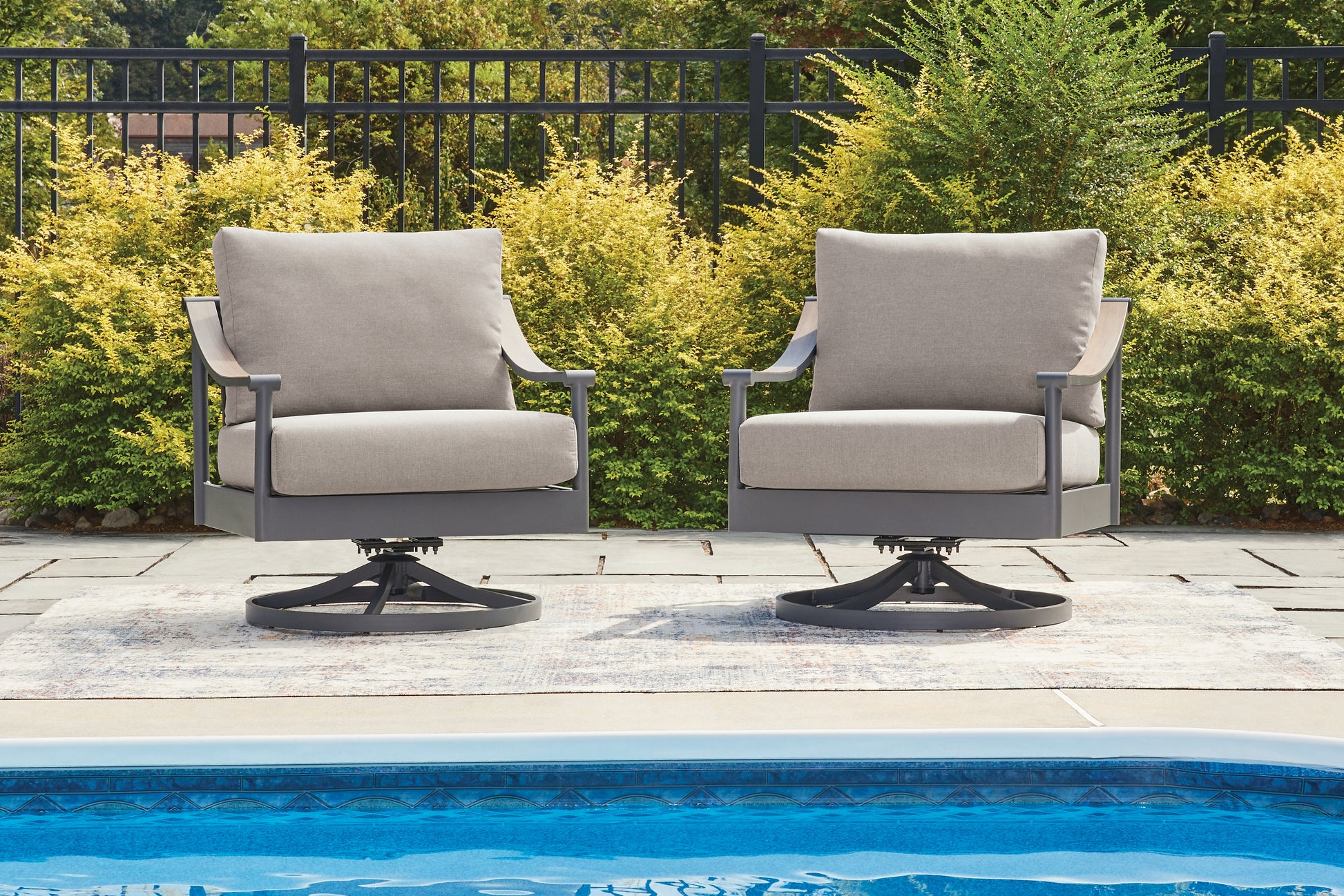Stuart Furniture Outlet - Ashley Furniture - Ocean Beach Outdoor - Swivel Lounge w/ Cushion - PCP510-821