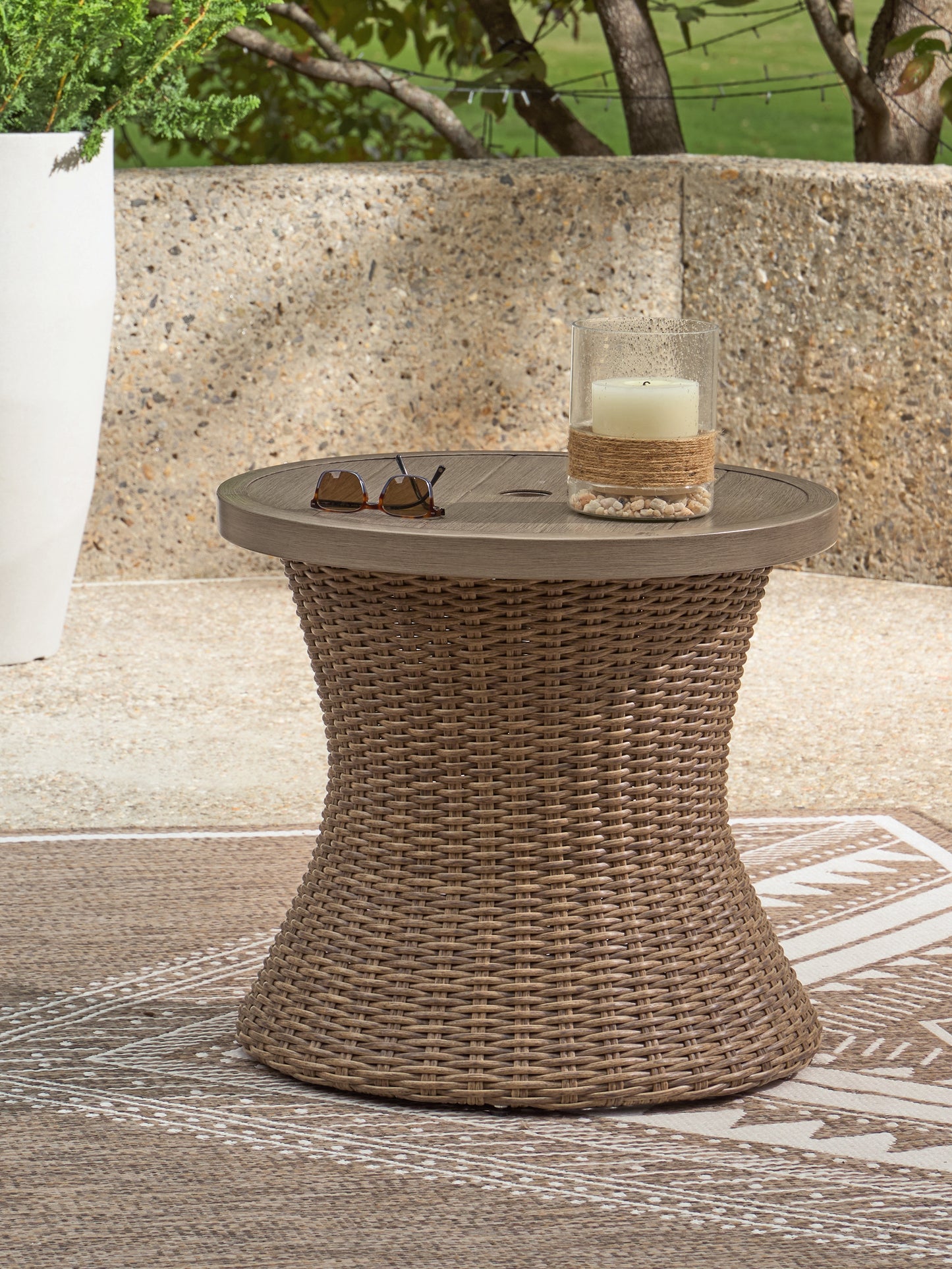 Stuart Furniture Outlet - Ashley Furniture - Laguna Heights Outdoor - Round End Table w/UMB OPT / Beige - PCP790-706