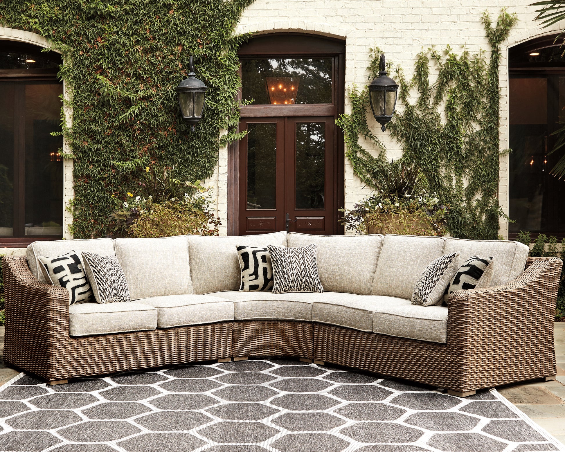 Stuart Furniture Outlet - Ashley Furniture - Beachcroft Outdoor - 3-Piece Outdoor Seating Set / Beige - P791P6