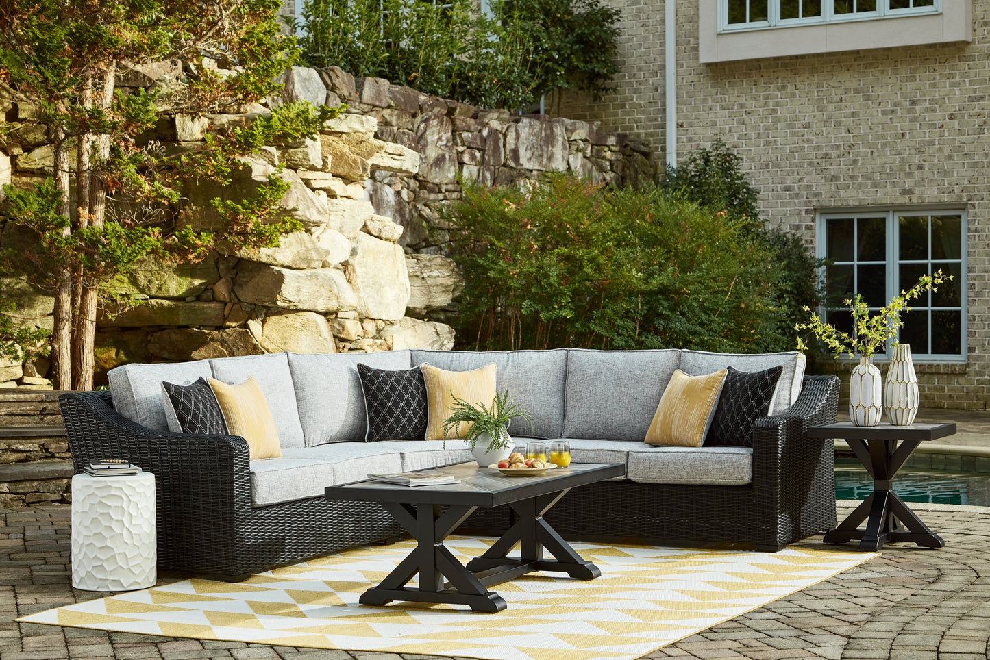 Stuart Furniture Outlet - Ashley Furniture - Beachcroft Outdoor - 3-Piece Outdoor Sectional / Black/Light Gray - P792P1