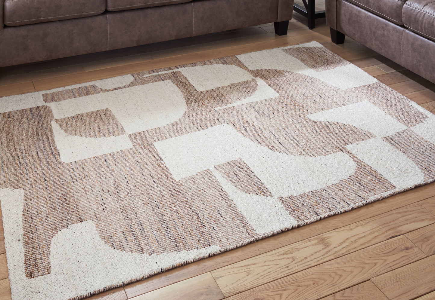 Stuart Furniture Outlet - Ashley Furniture - Brynnfield Rug - 8' x 10' Rug / Beige/Brown - R406371
