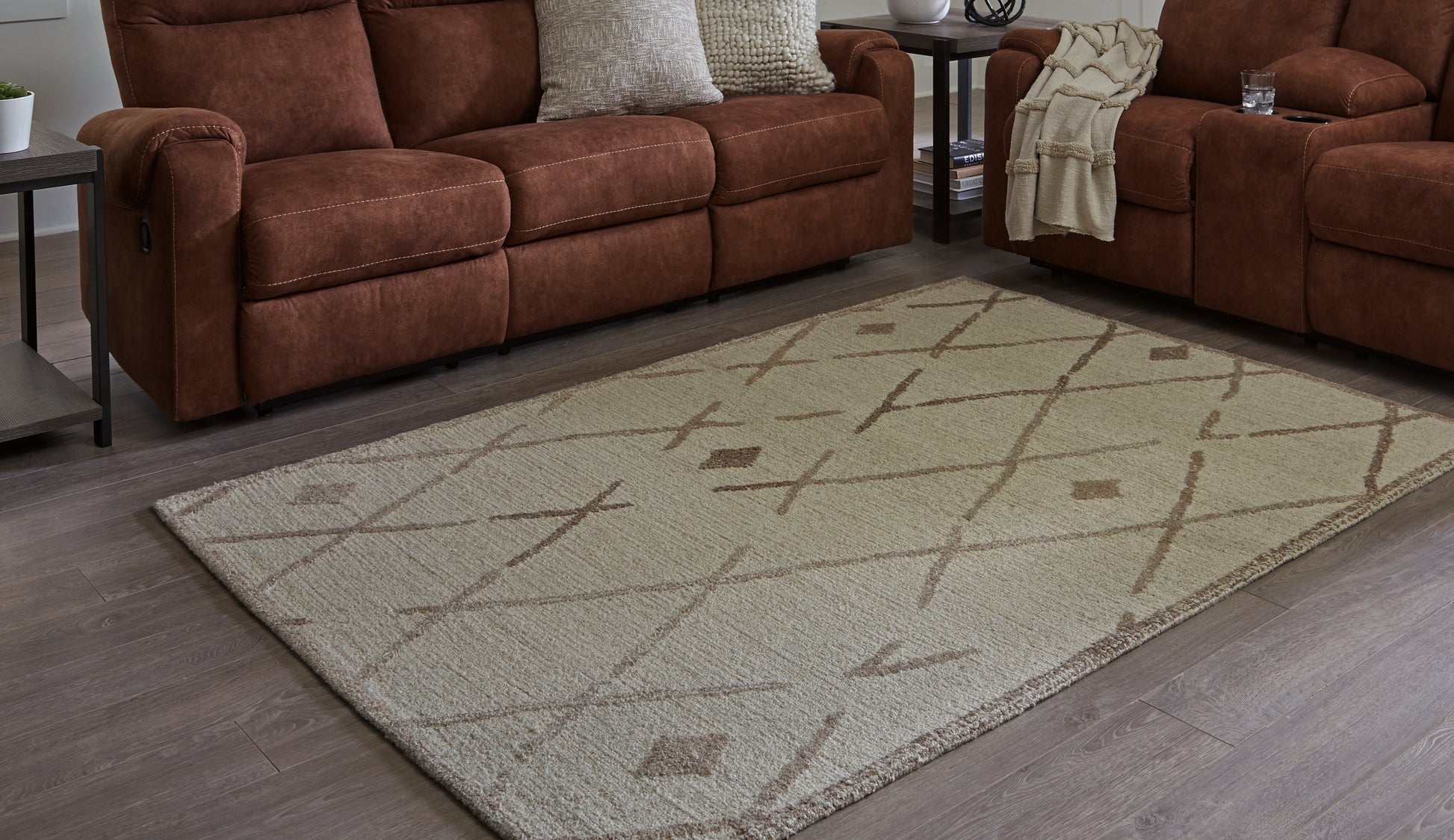 Stuart Furniture Outlet - Ashley Furniture - Guyford Rug - 5' x 7' Rug / Beige/Brown - R406872